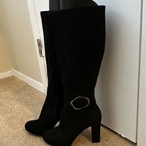 IMPO black suede like stretch boots size 7.5